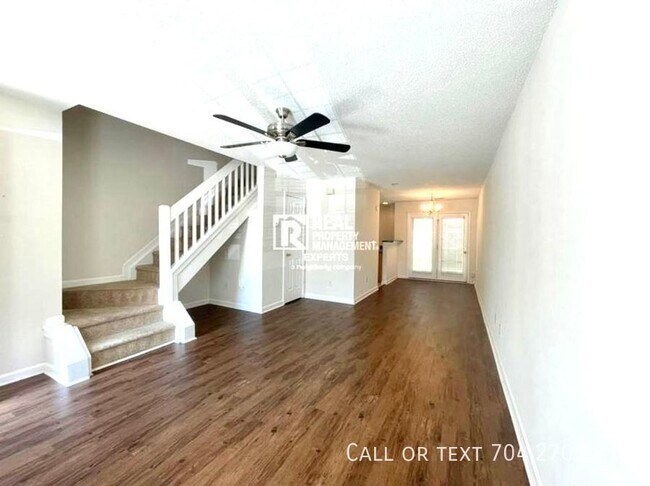 Foto del edificio - Beautiful 2br/1.5ba University Heights Tow...