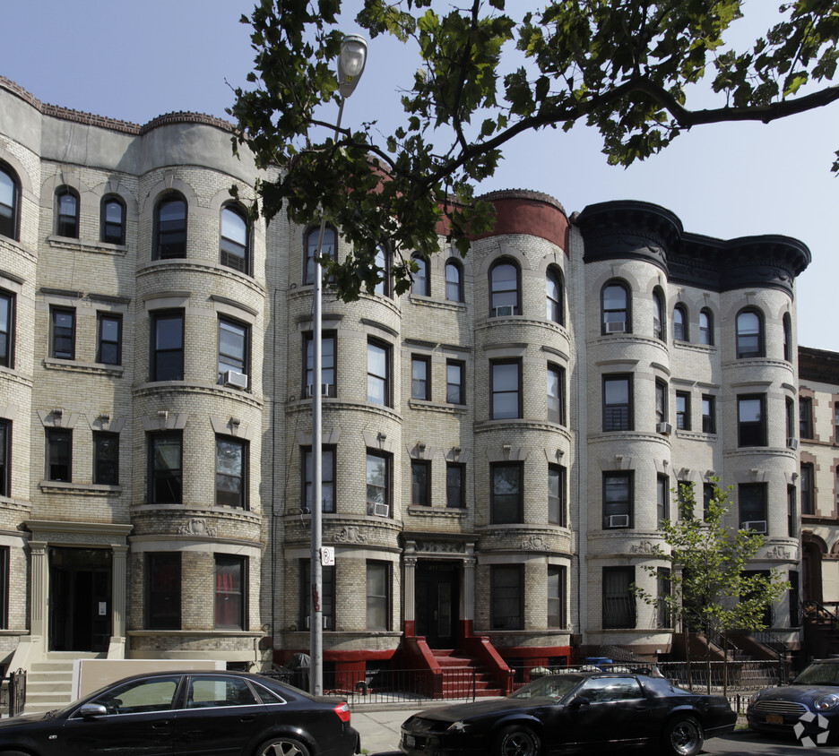 Primary Photo - 277 Halsey St