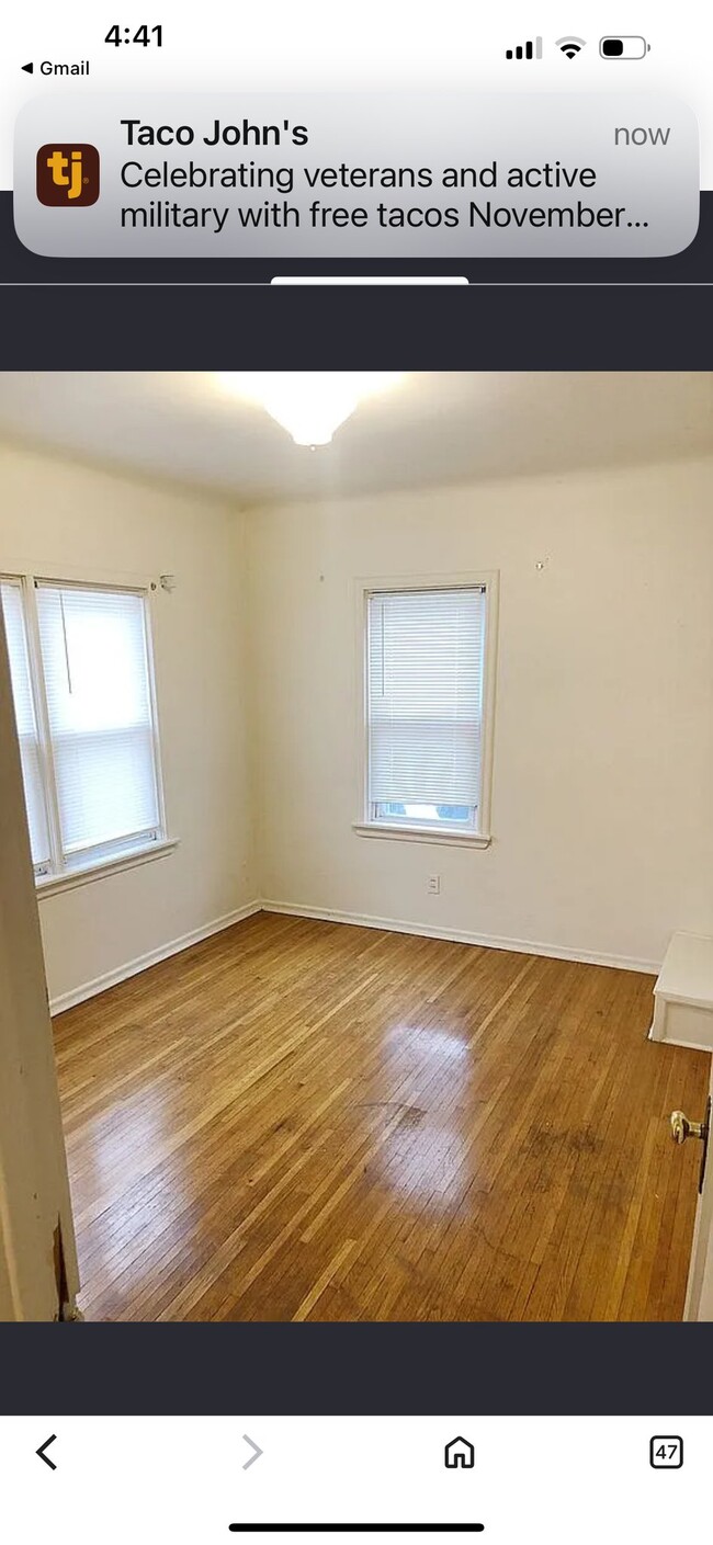 Building Photo - 310 N Taylor Ave