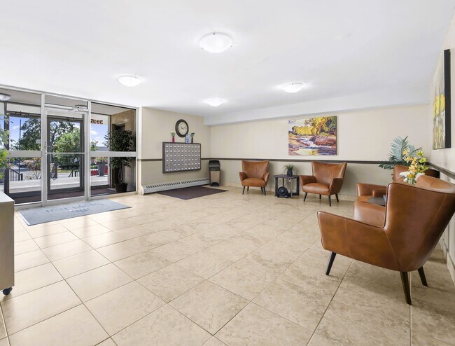 Photo du bâtiment - The Brighton Apartments