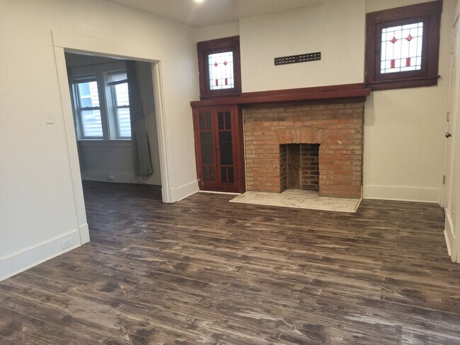 Foto del edificio - 315-315 Birmingham Ave