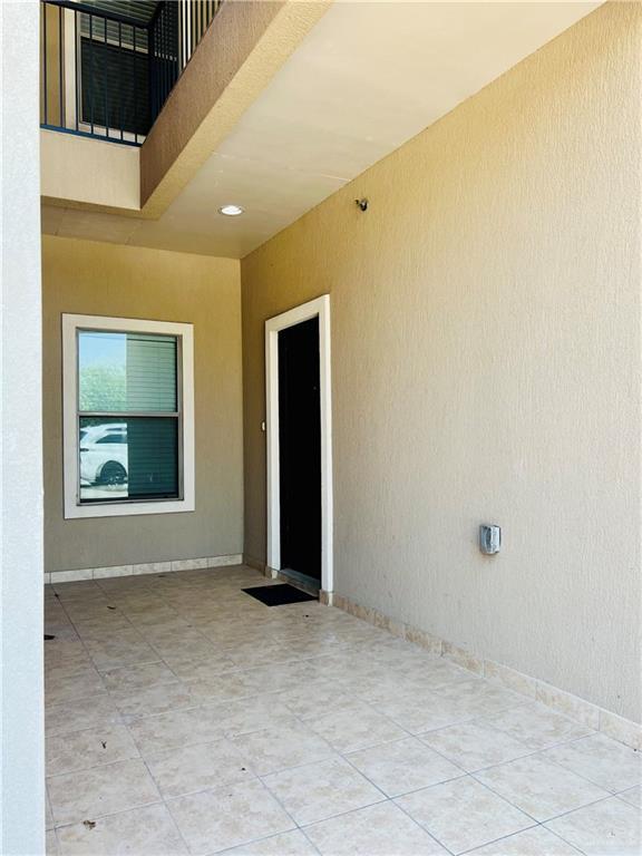 Foto del edificio - 1216 E Pineridge Ave