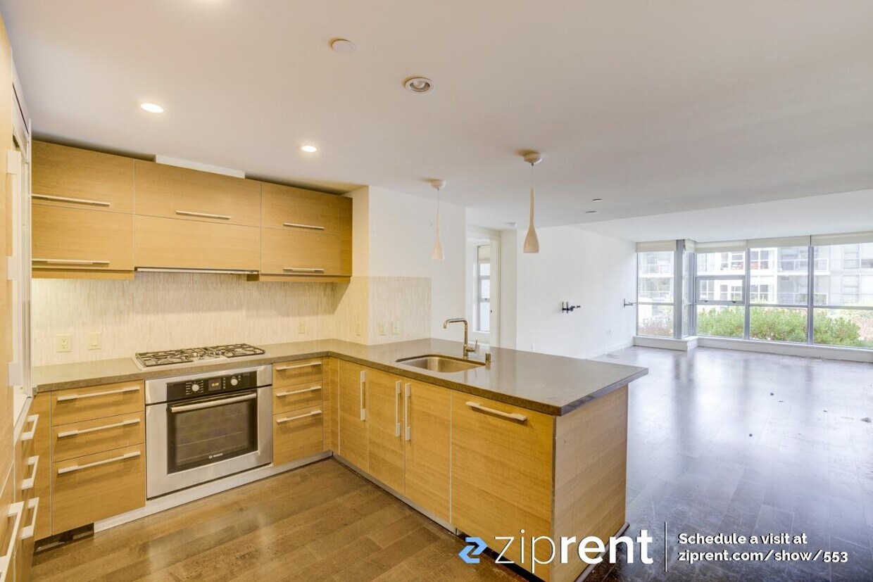 Foto principal - 480 Mission Bay Boulevard North