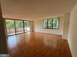 Building Photo - 5225 Pooks Hill Rd