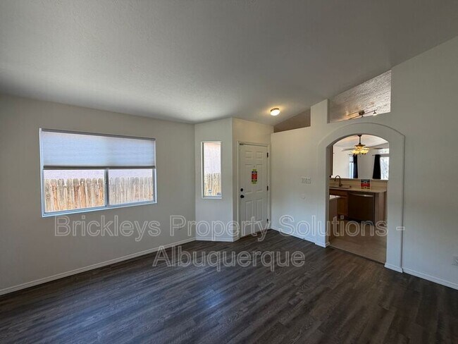 Foto del edificio - 6019 Full Moon Ave NW