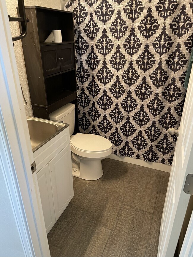Bathroom - 3824 W Bismark Dr