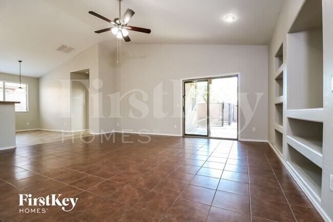 Foto del edificio - 5411 S Dove Hollow