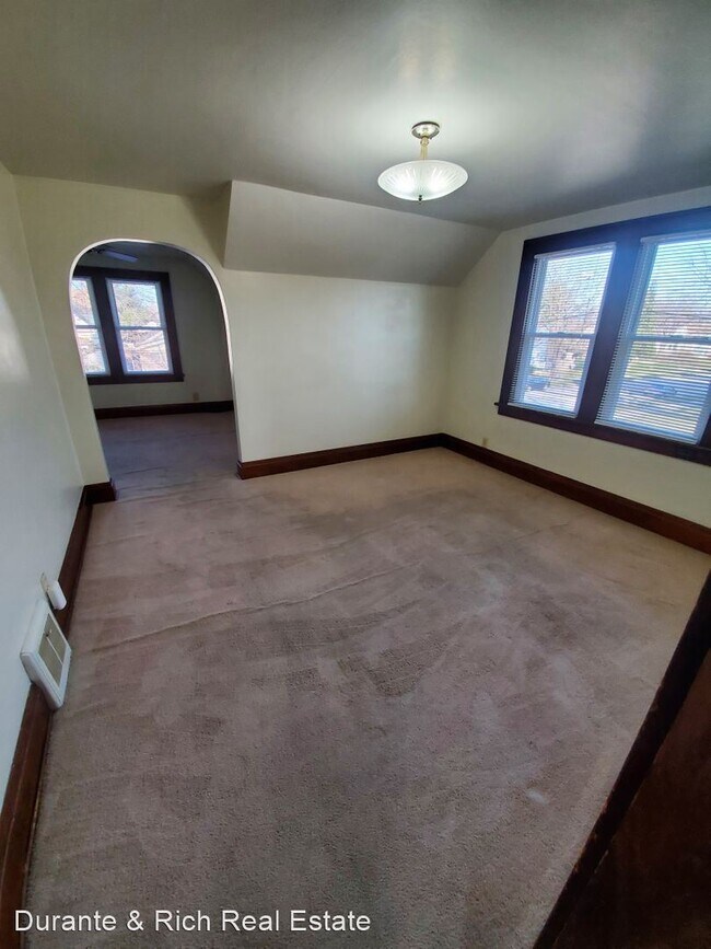Building Photo - 1 br, 1 bath House - 901 Minnesota Ave.