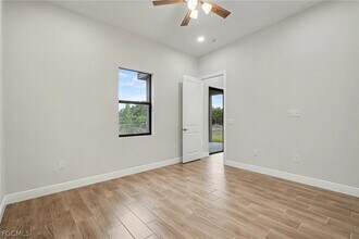 Building Photo - 3013 4th St SW