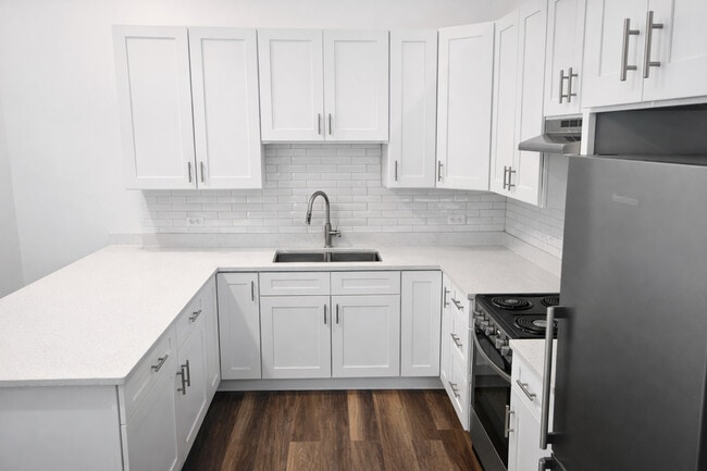 Foto del edificio - 1533 N Western Ave