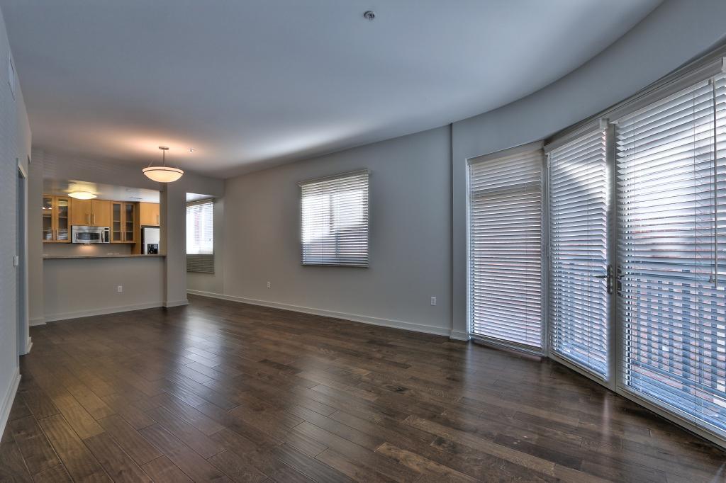 Primary Photo - Beautiful 2 bed/2 bath Condo at The Globe ...