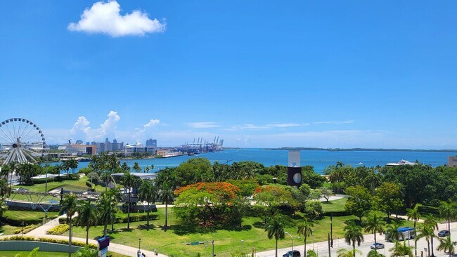 Foto del edificio - 253 NE 2nd St