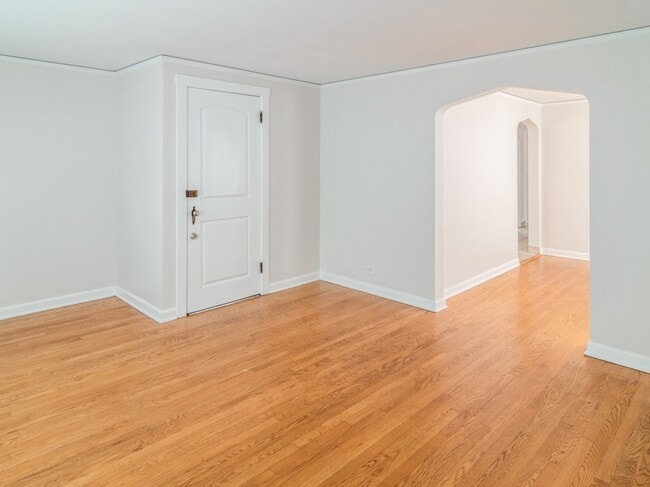 Building Photo - 2933 N 74th Ct