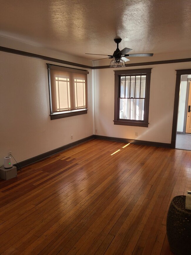 Foto del edificio - 2BR/2BA Apartment Near UNM/Presbyterian CO...