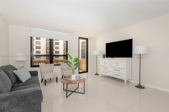 Building Photo - 10185 Collins Ave