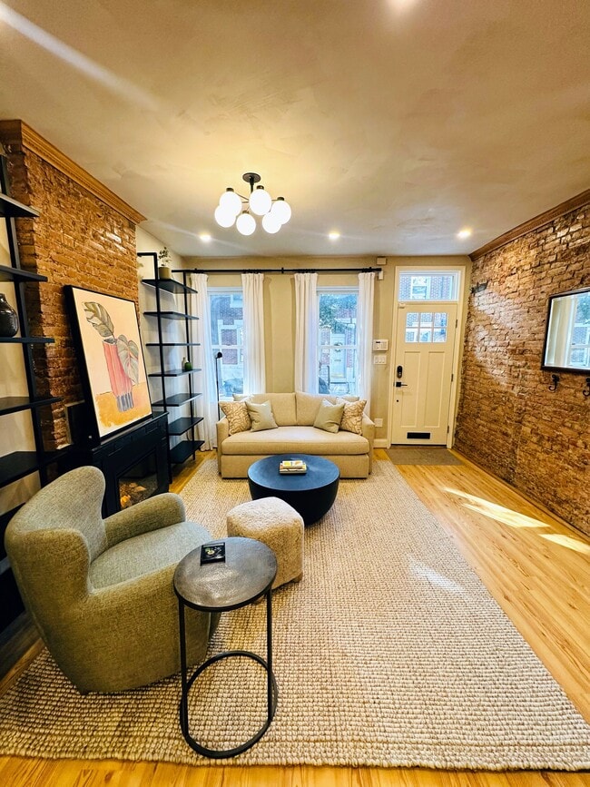 Living area - 615 S Bambrey St Townhome