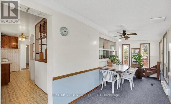 Photo du bâtiment - 33 Lakeland Crescent