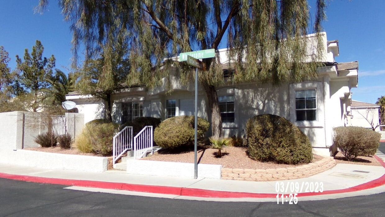 Primary Photo - FULLY FURNISHED HOME IN INSPIRATION AT GRE...