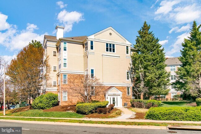 Foto del edificio - 2204 Westcourt Ln