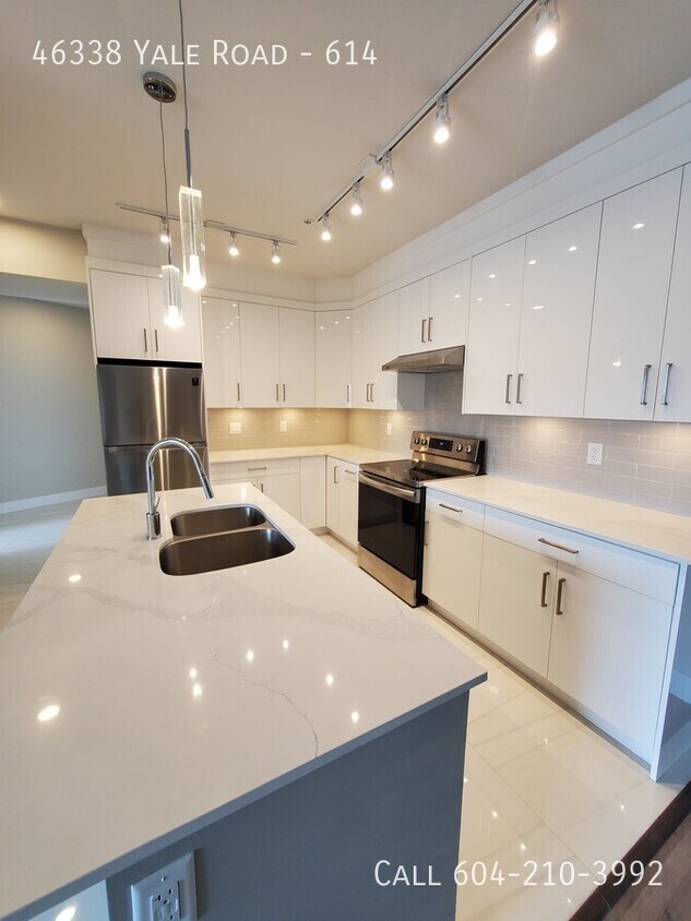 Photo principale - Top Floor Large Condo!