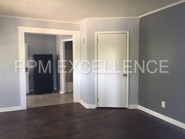 Building Photo - 1136 Gorman St