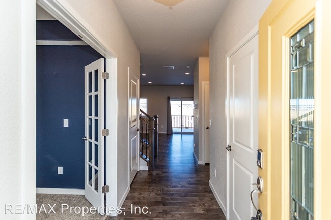 Building Photo - 4 br, 3.5 bath House - 6510 Stonefly Drive