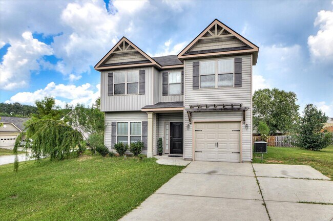 Building Photo - 880 Westlawn Dr