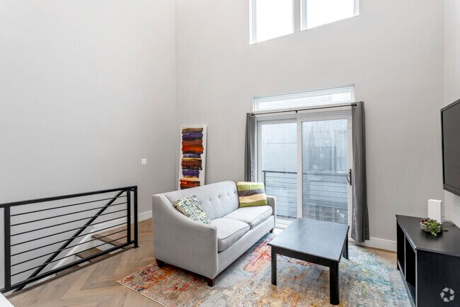 2HAB, 2BA: 1.247 FT2 - Harding's Court