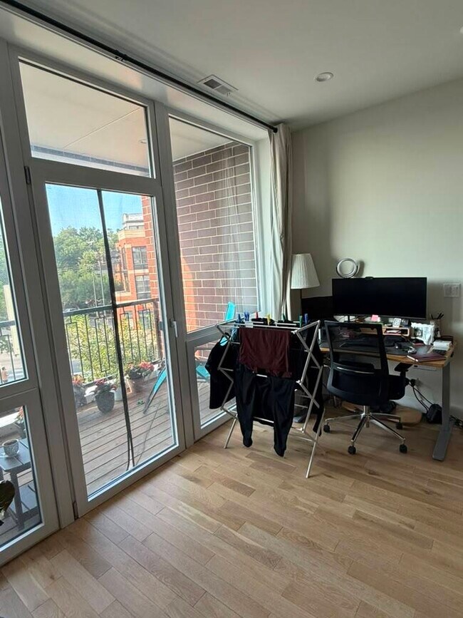 Foto del edificio - 2105 W Caton St