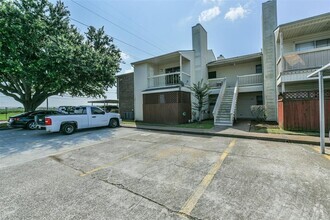 Building Photo - 7600 Emmett F Lowry Expy