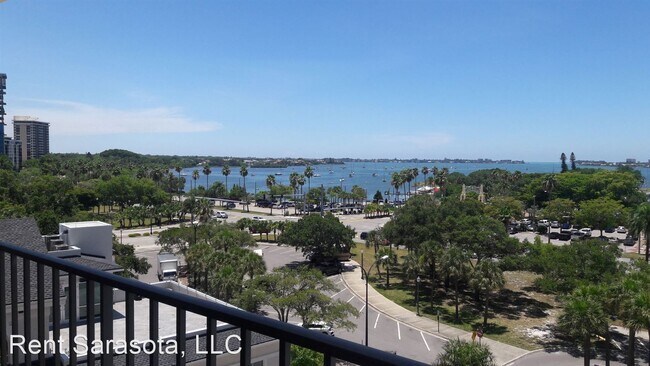 Foto del edificio - 101 S Gulfstream Ave