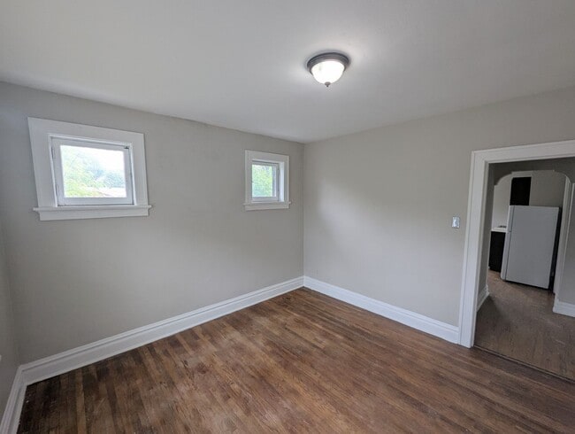 Building Photo - 3920 Giles Ave