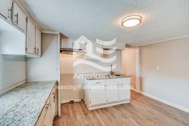 Foto del edificio - 2205 Powderly Ave SW
