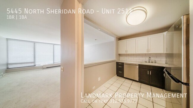 Foto del edificio - 5445 N Sheridan Rd