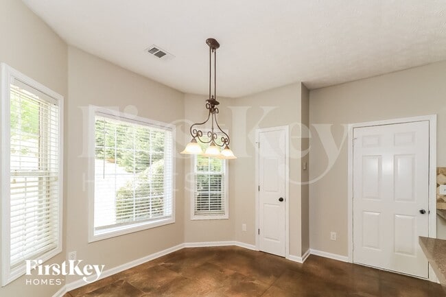 Foto del edificio - 6325 Wilmington Way