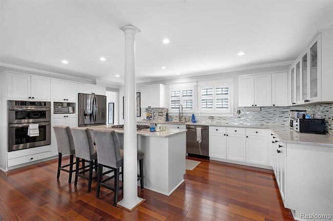 Foto del edificio - 691 Wallace St