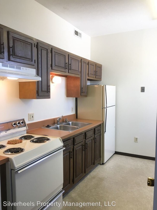 Building Photo - 1 br, 1 bath House - 132 Greene Street Apt. D