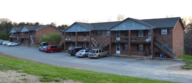 Building Photo - 2805 White Meadow Ln