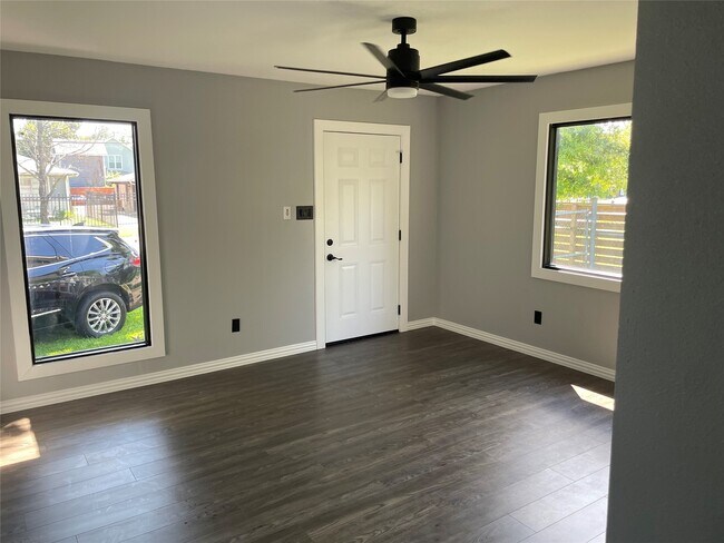 Building Photo - 2709 Terry St