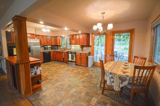 Foto del edificio - Fantastic 3 bed 2.5 bath Home In Cul-De-Sa...