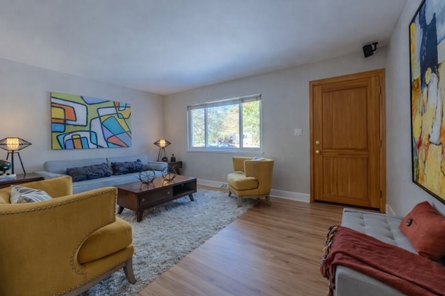 Building Photo - 880 35th St