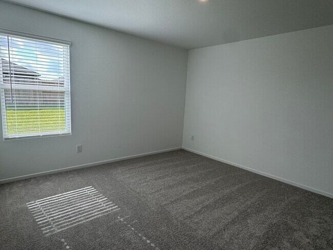 Building Photo - 31508 Pianella Ln