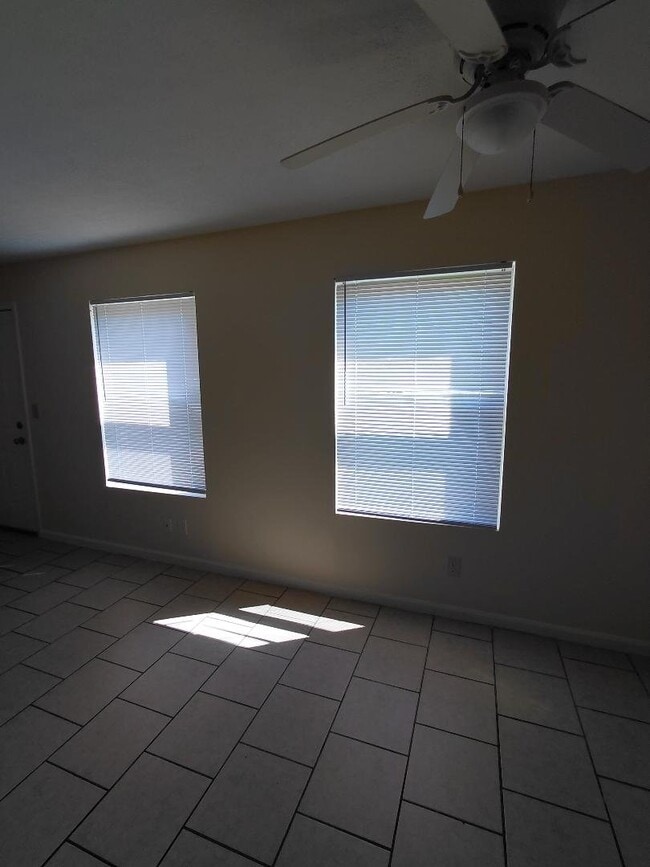 Foto del edificio - 4401 Newport Rd
