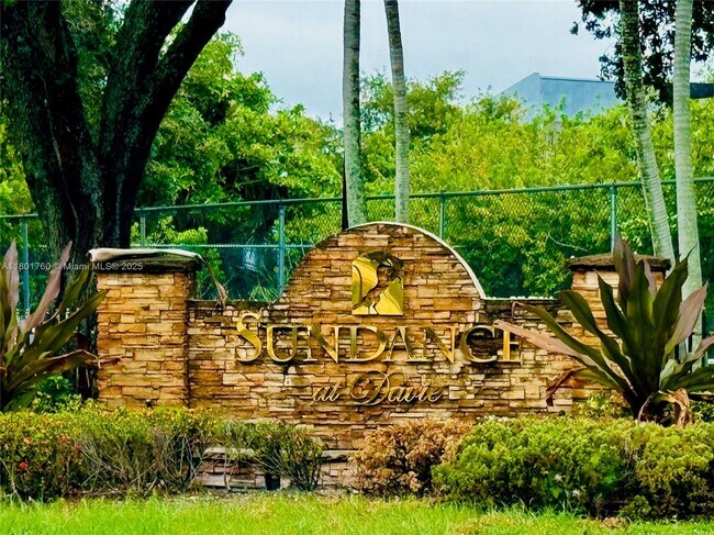 Foto del edificio - 2900 S University Dr