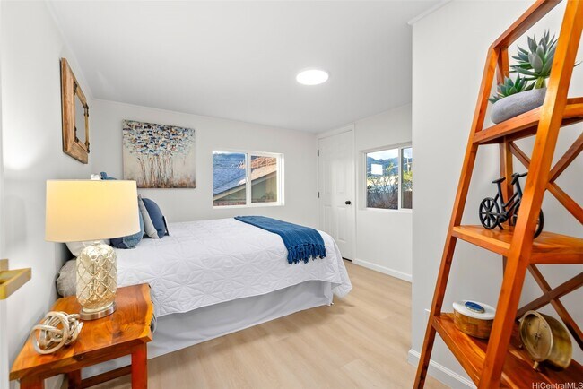 Foto del edificio - 1570 Ohu St