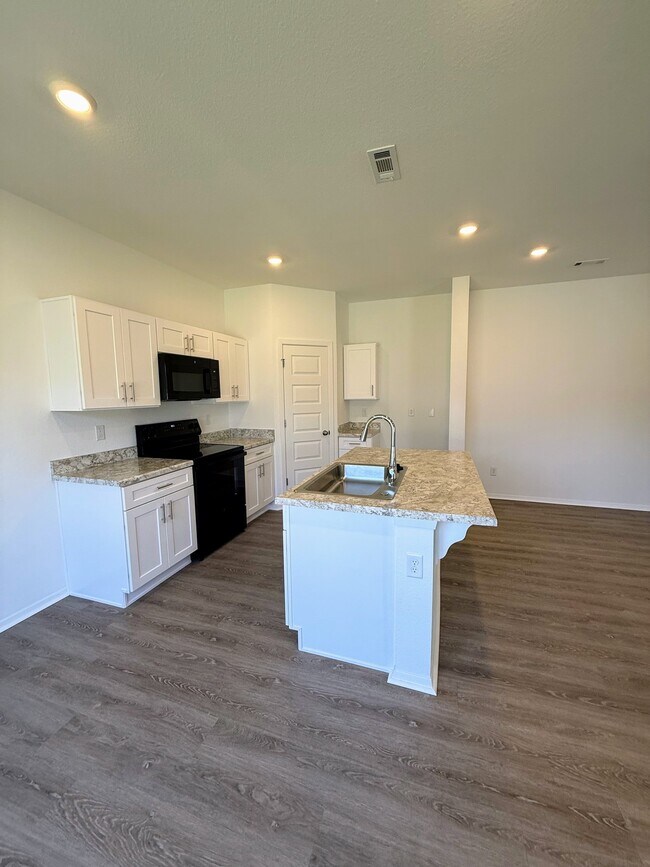 Foto del edificio - 6810 SW Dignity Ave