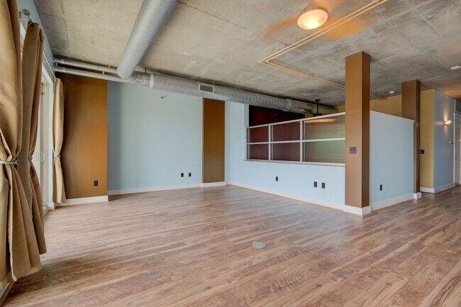 Foto del edificio - COMING SOON! Affordable Comfort: 1BR/1BA C...