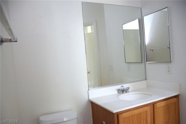 Foto del edificio - 9493 Grove Ridge Ave