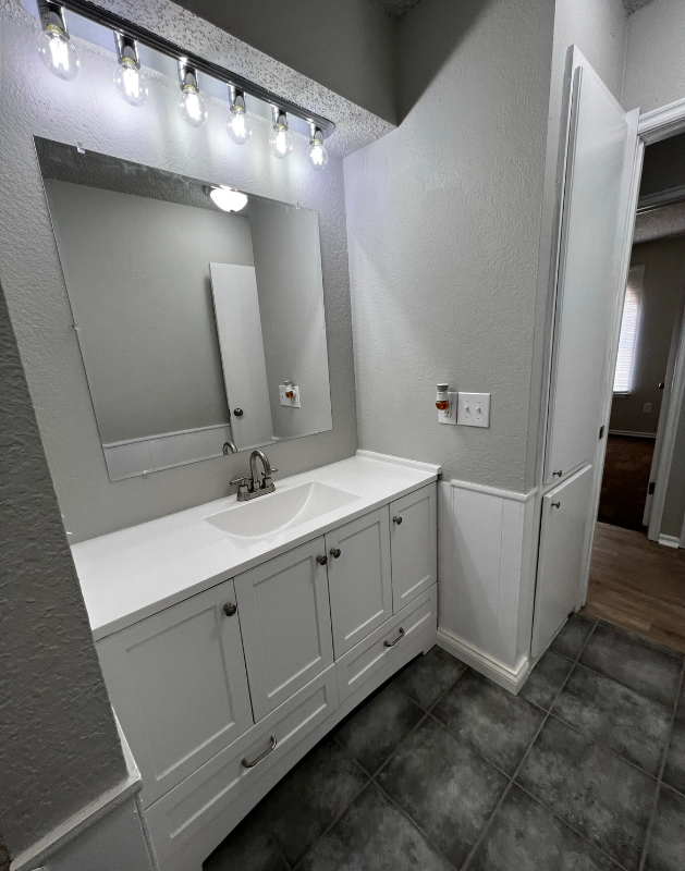 Building Photo - 4632 Cinderella Dr