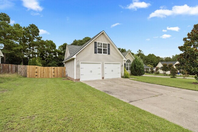 Foto del edificio - Purple Door Home in Raeford